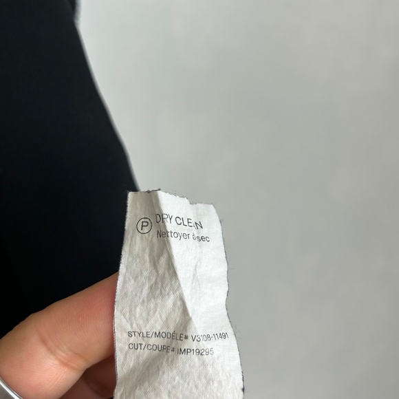 Vince women size M high neck dolman sleeve blouse black oversized hi low hem - Picture 9 of 9